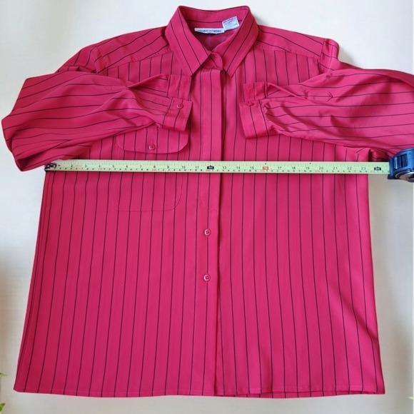REGINA PORTER Vingtage Pinstripe Button Down Long Sleeve Blouse - Picture 7 of 8